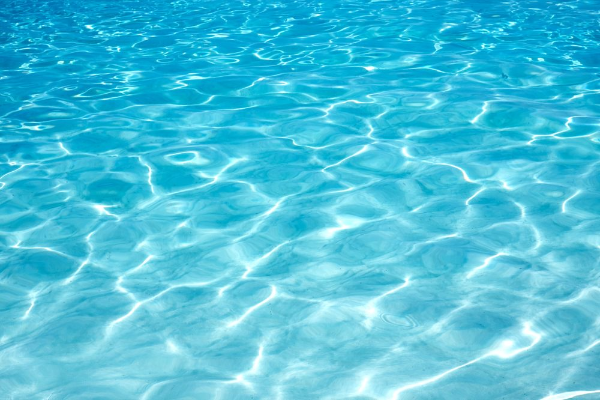 close up of pool water - evoke swimming pools byron bay